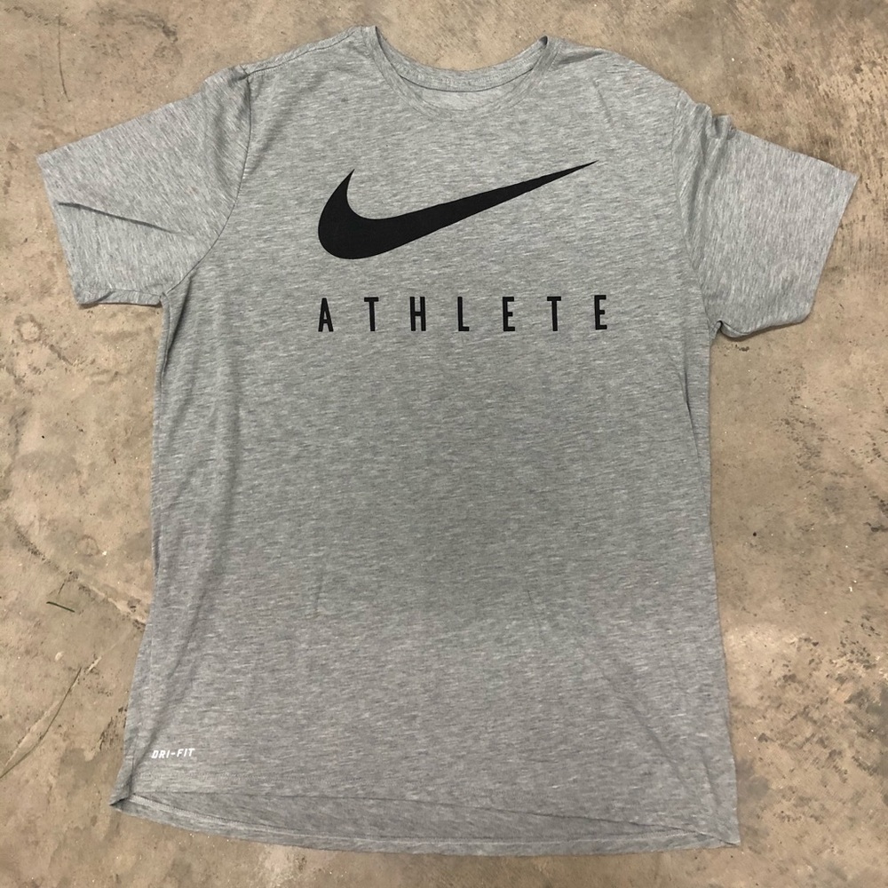 Nike dry fit tee